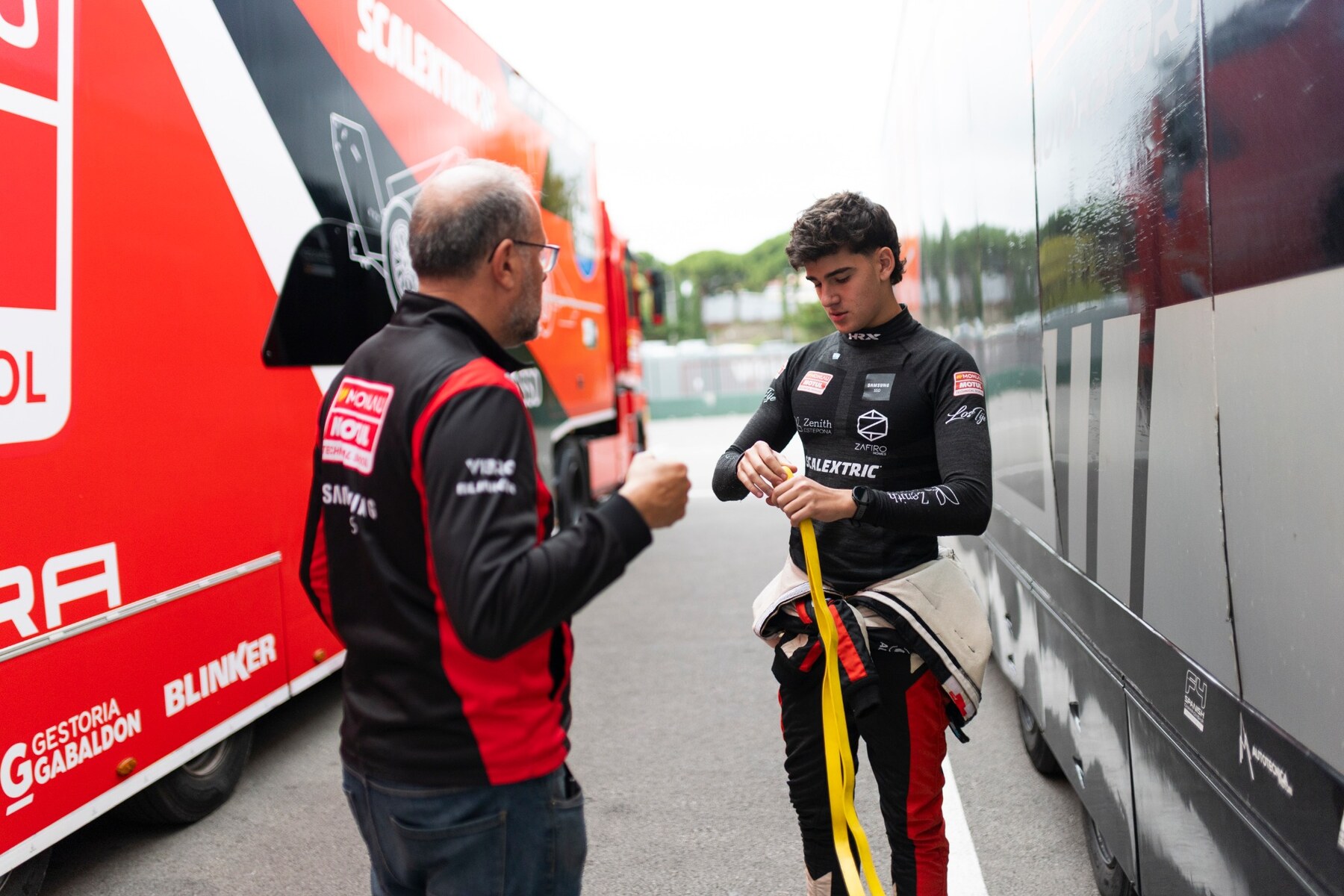Santiago Baztarrica working with his engineer